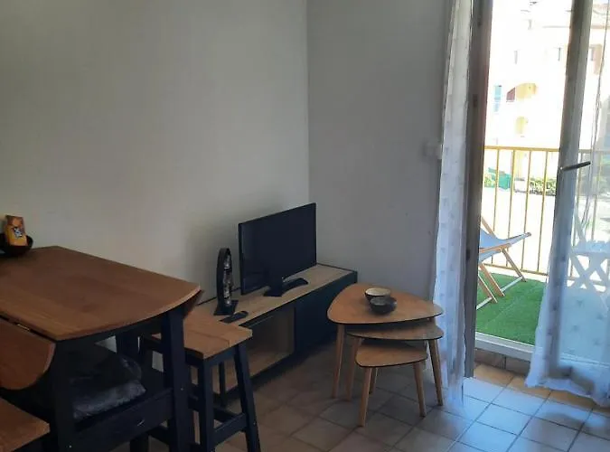 Vue Sur アパート *